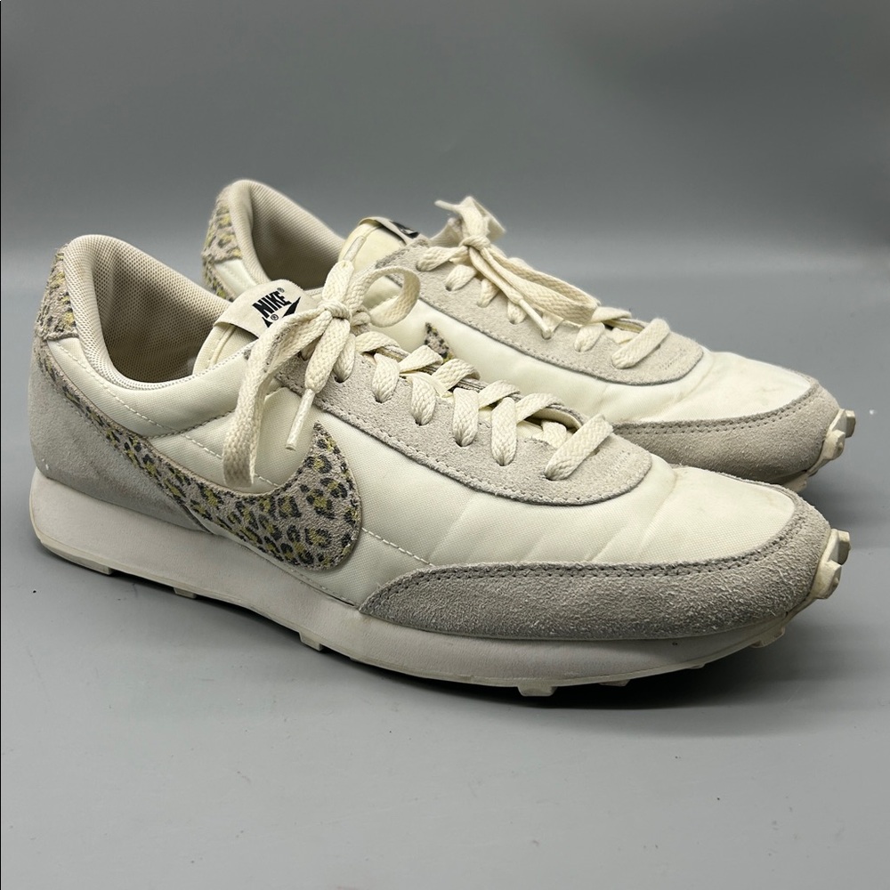 NIKE DAYBREAK ivory and leopard sneakers sz 10